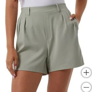 32 Degrees Women's Pleated Short - MEDIUM